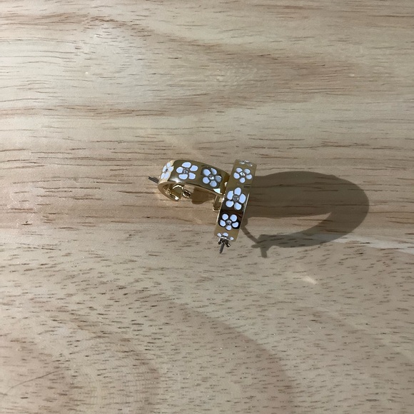 Karl Lagerfeld Jewelry - Karl Lagerfeld Gold-Tone White Flower Hoop Earrings